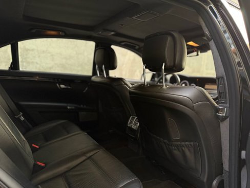 Used 2012 Mercedes-Benz S 63 AMG image 24