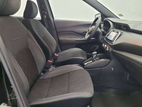 Used 2019 Nissan Kicks S image 21