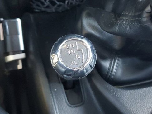 Used 2015 Jeep Wrangler Unlimited Sahara w/ Dual Top Group image 32