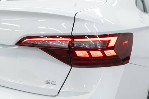Used 2024 Volkswagen Jetta SE w/ Panoramic Sunroof Package image 44