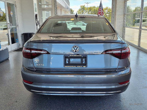 Used 2021 Volkswagen Jetta SE image 17