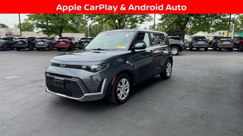 Used 2023 Kia Soul LX image 5