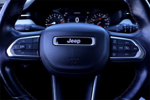 Used 2022 Jeep Compass Limited image 13