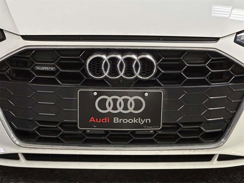 Used 2022 Audi A4 2.0T Premium Plus w/ Premium Plus Package image 9