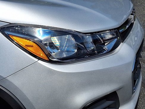 Used 2020 Chevrolet Trax LS w/ Tint and Cruise Package image 28
