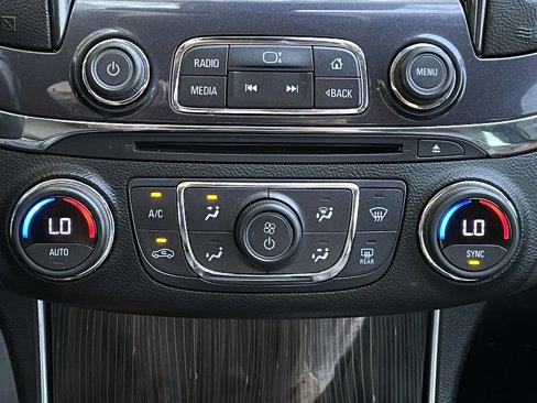 Used 2017 Chevrolet Impala Premier w/ Enhanced Convenience Package image 27