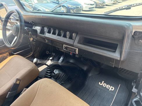 Used 1993 Jeep Wrangler S image 13