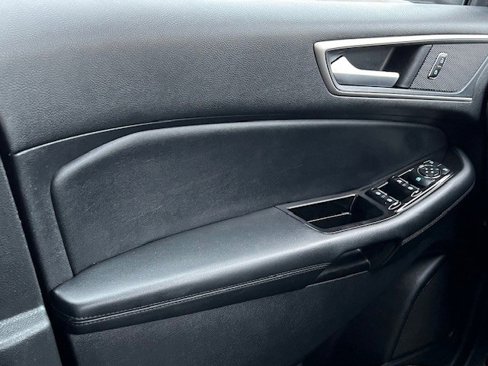 Used 2019 Ford Edge SEL w/ Equipment Group 201A image 30