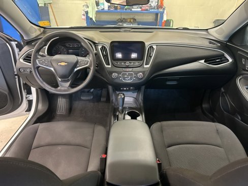 Used 2019 Chevrolet Malibu LS image 10