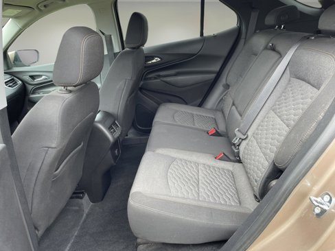 Used 2018 Chevrolet Equinox LT image 17