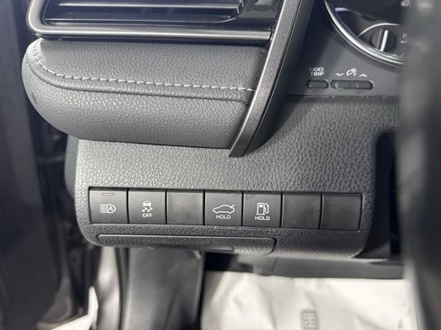 Used 2020 Toyota Camry SE image 22