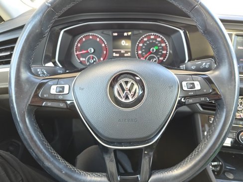 Used 2019 Volkswagen Jetta SE w/ Cold Weather Package image 16