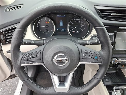 Used 2022 Nissan Rogue Sport SV w/ Technology Package image 20