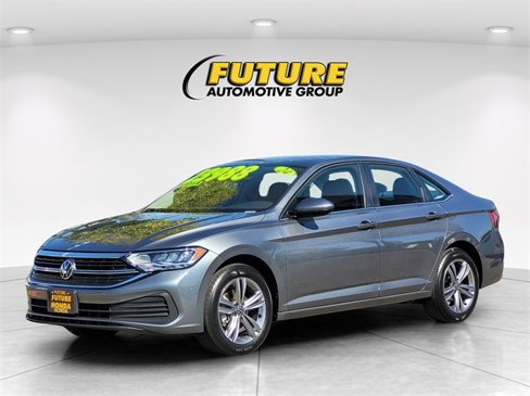 Used 2024 Volkswagen Jetta SE image 5