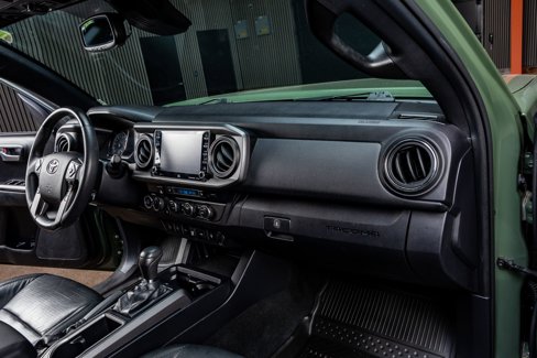 Used 2021 Toyota Tacoma TRD Off-Road image 18