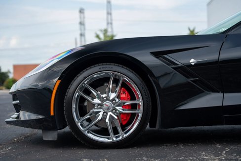 Used 2017 Chevrolet Corvette Stingray Coupe w/ 1LT image 5