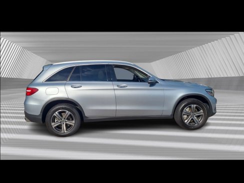 Used 2018 Mercedes-Benz GLC 300 image 3
