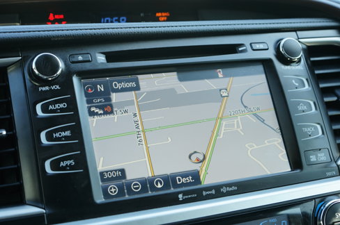 Used 2018 Toyota Highlander XLE image 27