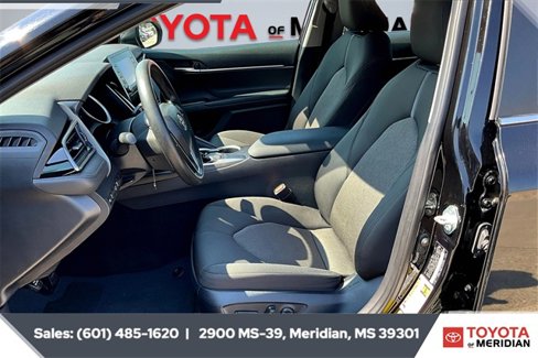 Used 2024 Toyota Camry LE image 18