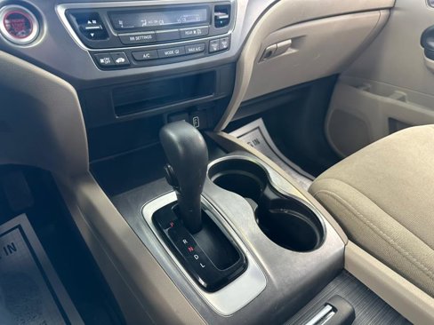 Used 2019 Honda Pilot LX image 42