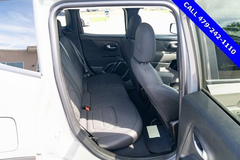 Used 2020 Jeep Renegade Latitude image 39