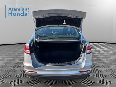 Used 2020 Ford Fusion SE image 15