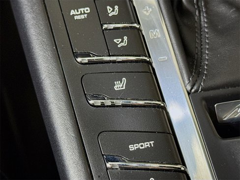 Used 2017 Porsche Macan GTS image 19