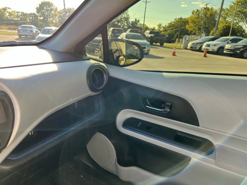 Used 2012 Toyota Prius C Three image 14
