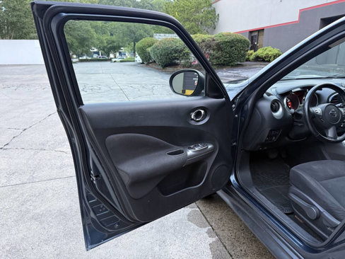 Used 2013 Nissan Juke SV image 33