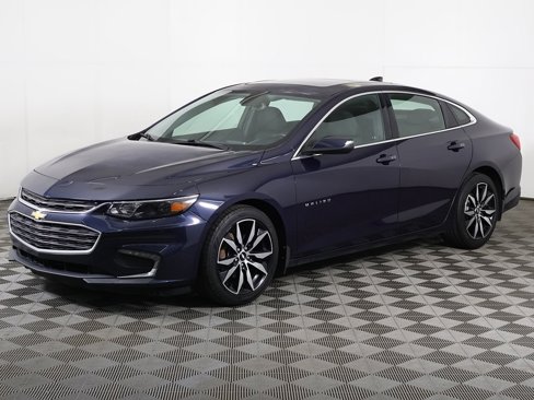 Used 2017 Chevrolet Malibu LT image 5
