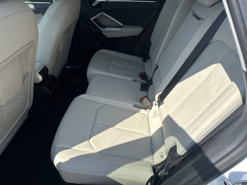 Certified 2025 Audi Q3 2.0T Premium w/ Convenience Package image 6