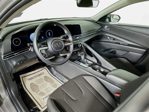 Used 2023 Hyundai Elantra SEL w/ Convenience Package image 27