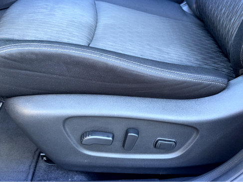 Used 2019 Nissan Rogue SV w/ Premium Package image 23