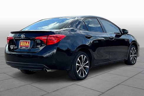 Used 2018 Toyota Corolla LE image 11
