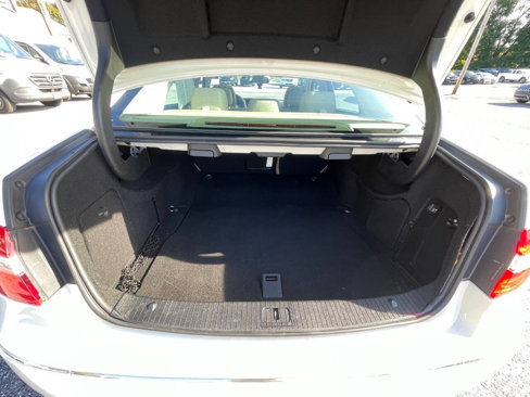 Used 2011 Mercedes-Benz E 350 4MATIC Sedan image 30