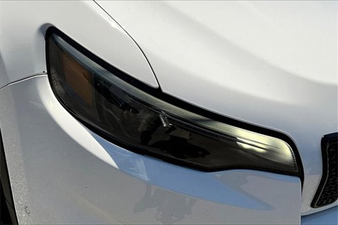 Used 2023 Jeep Cherokee Altitude Lux image 32