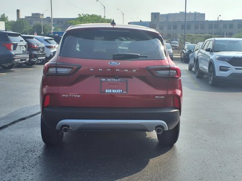 Certified 2023 Ford Escape Active w/ Tech Pack #2 image 5