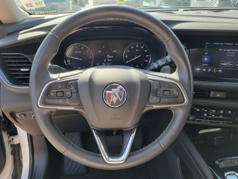 Used 2023 Buick Envision Preferred image 9