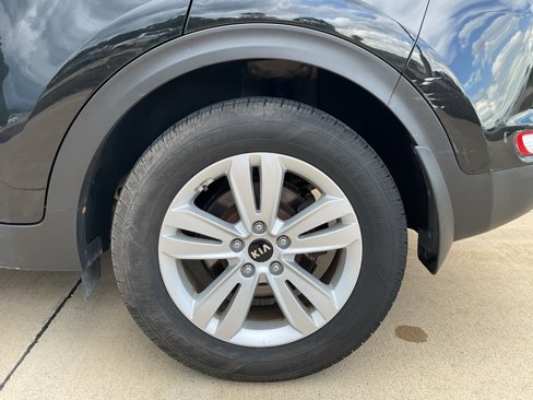 Used 2017 Kia Sportage LX image 6