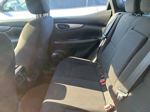 Used 2018 Nissan Rogue Sport S w/ S Appearance Package image 21