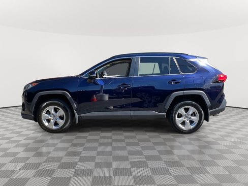 Used 2019 Toyota RAV4 XLE image 4