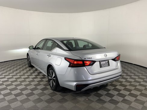 Used 2021 Nissan Altima 2.5 SV image 7