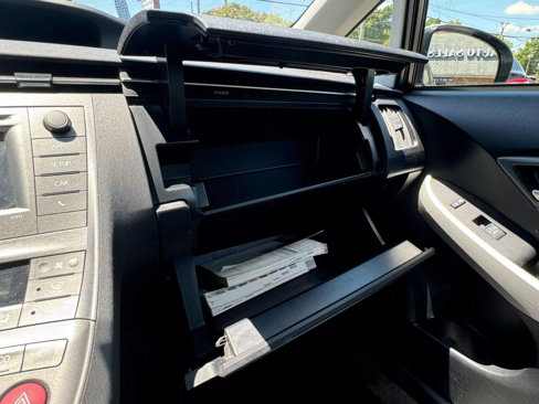 Used 2015 Toyota Prius One image 32