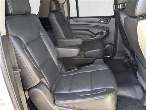 Used 2018 Chevrolet Suburban Premier image 20