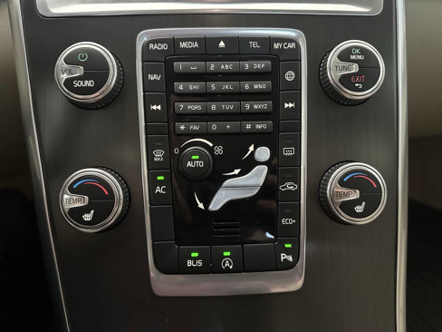 Used 2015 Volvo XC60 T6 image 33