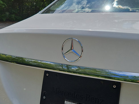 Used 2016 Mercedes-Benz C 300 Sedan w/ Premium 1 Package image 17