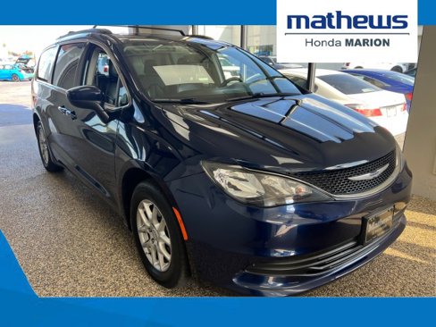Used 2020 Chrysler Voyager Lxi image 1