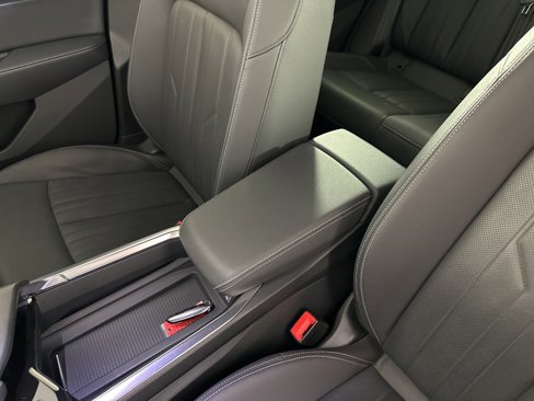 Used 2023 Audi e-tron Premium Plus w/ Premium Plus Package image 21
