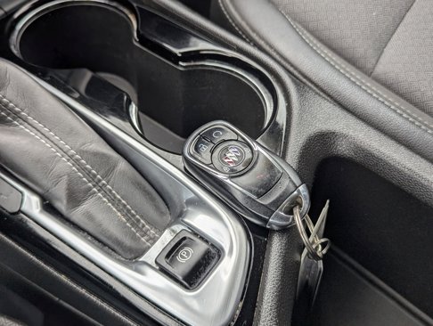 Used 2021 Buick Encore GX Preferred w/ Cold Weather Comfort Package image 39