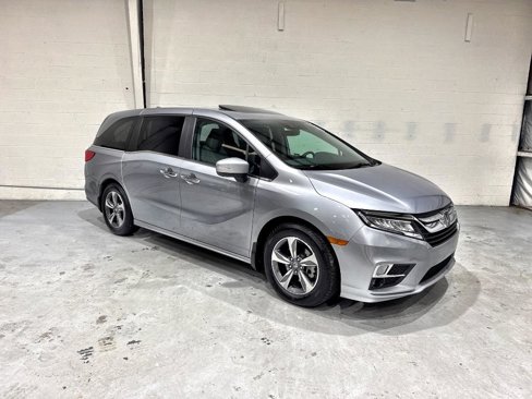 Used 2018 Honda Odyssey Touring image 3